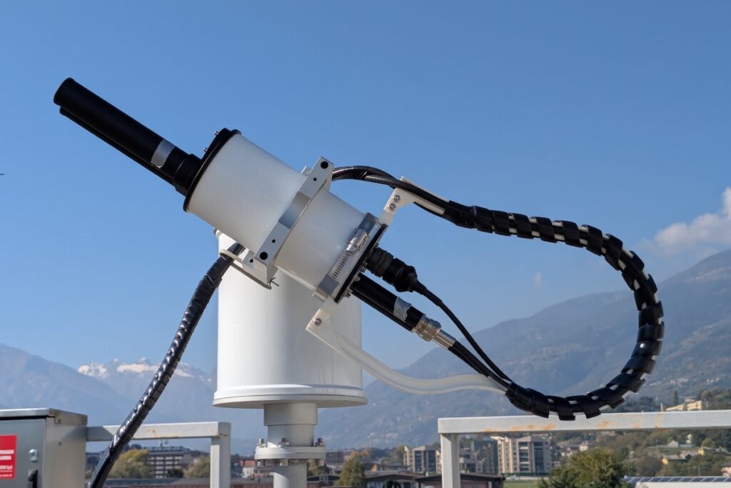 Lo strumento "Pandora" sul tetto dell'Arpa Valle d'Aosta