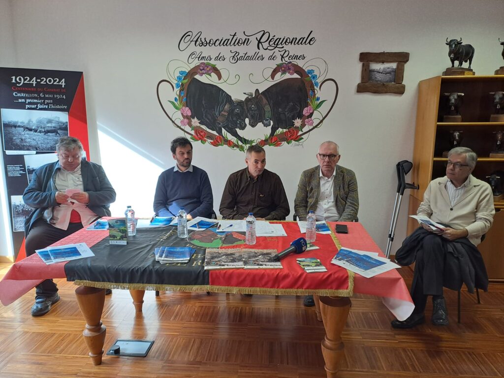 La presentazione del fine settimana dei combats: da sinistra Cesarino Cerise, l’assessore all’Agricoltura Marco Carrel, il presidente Roberto Bonin, il presidente della Regione Renzo Testolin e il neo sindaco di Aosta Raffaele Rocco
