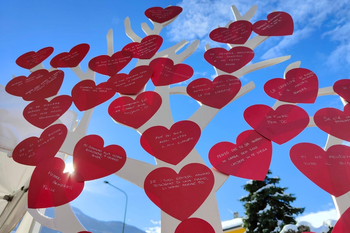 La campagna della Croce Rossa contro la violenza sulle donne "Non ti voglio per me, ti voglio con me"
