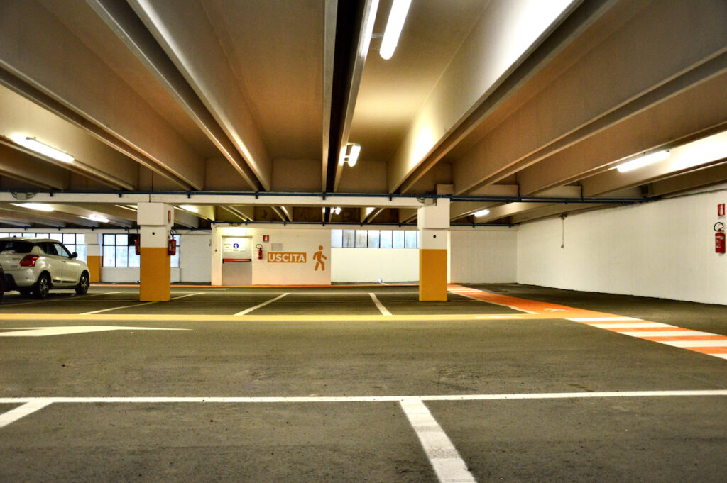 Il parcheggio di viale Monte Bianco a Courmayeur, riqualificato