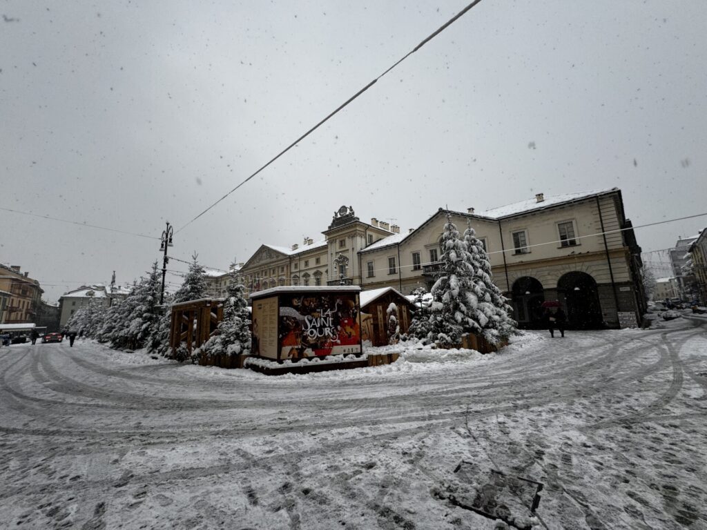 Prima neve ad Aosta novembre