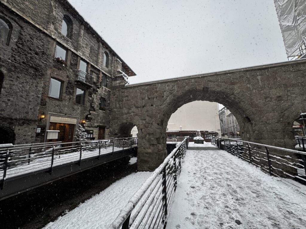Prima neve ad Aosta novembre