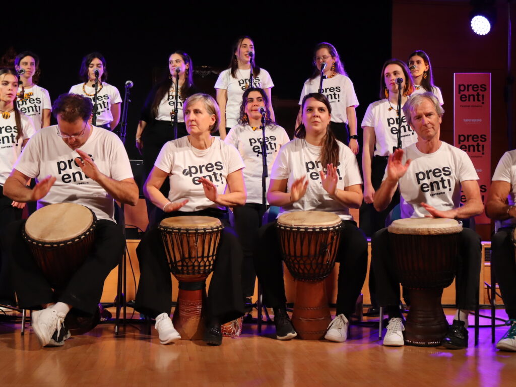 Tamtando e coro Mazì Present! festival inclusivo Foto Alice Dufour