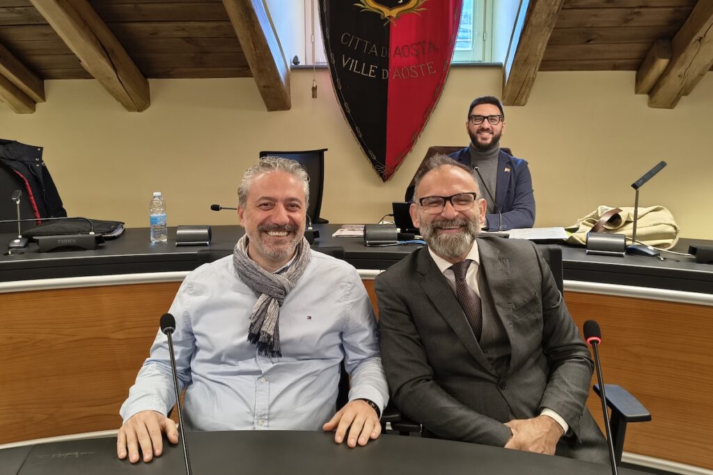 V Commissione Il vicepresidente Paolo Tripodi ed il presidente Giovanni Girardinijpg