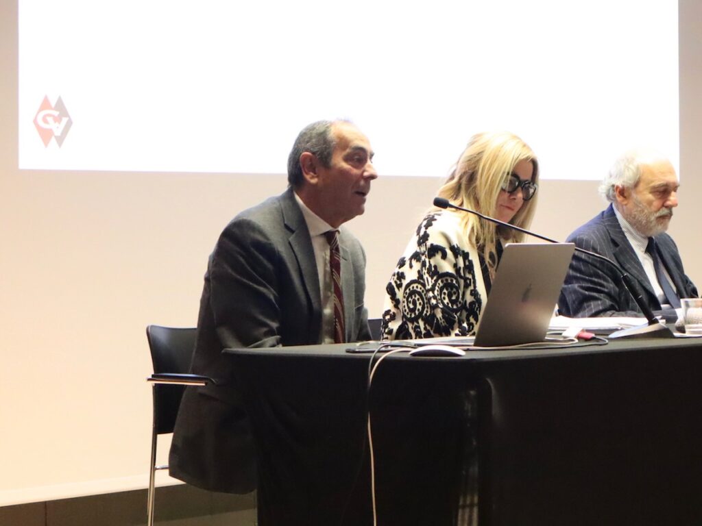 Claudio Pellizzari, Katia Laurent e Rodolfo Buat (da sx a dx). Casino de la Vallée Presentazione Relazione sulla Sostenibilità Foto Alice Dufour