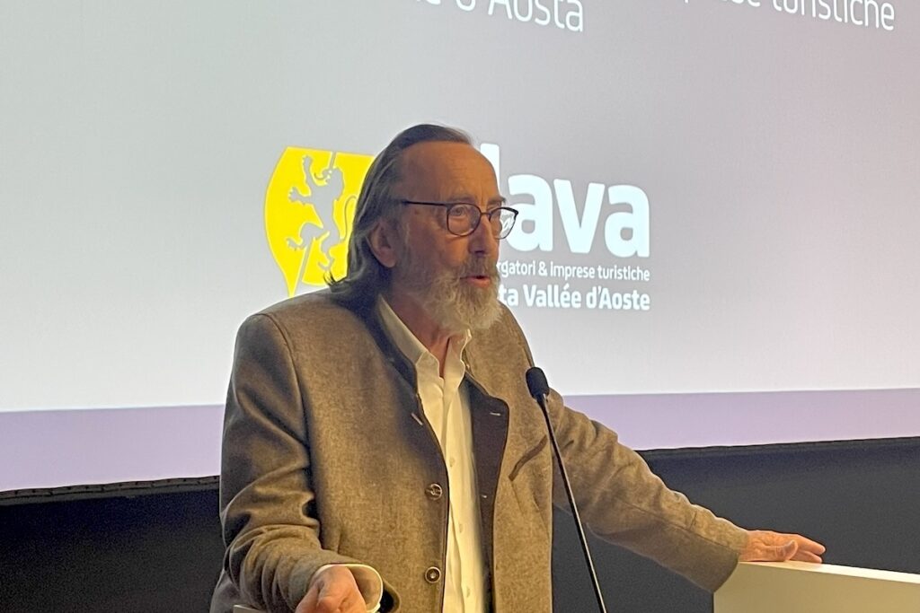 Il presidente Adava Luigi Fosson