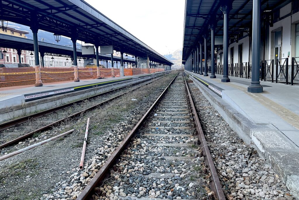 I lavori di elettrificazione alla stazione di Aosta