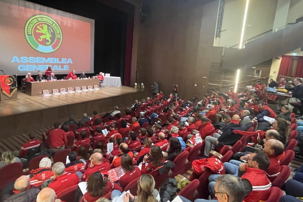 L'assemblea dei maestri di sci