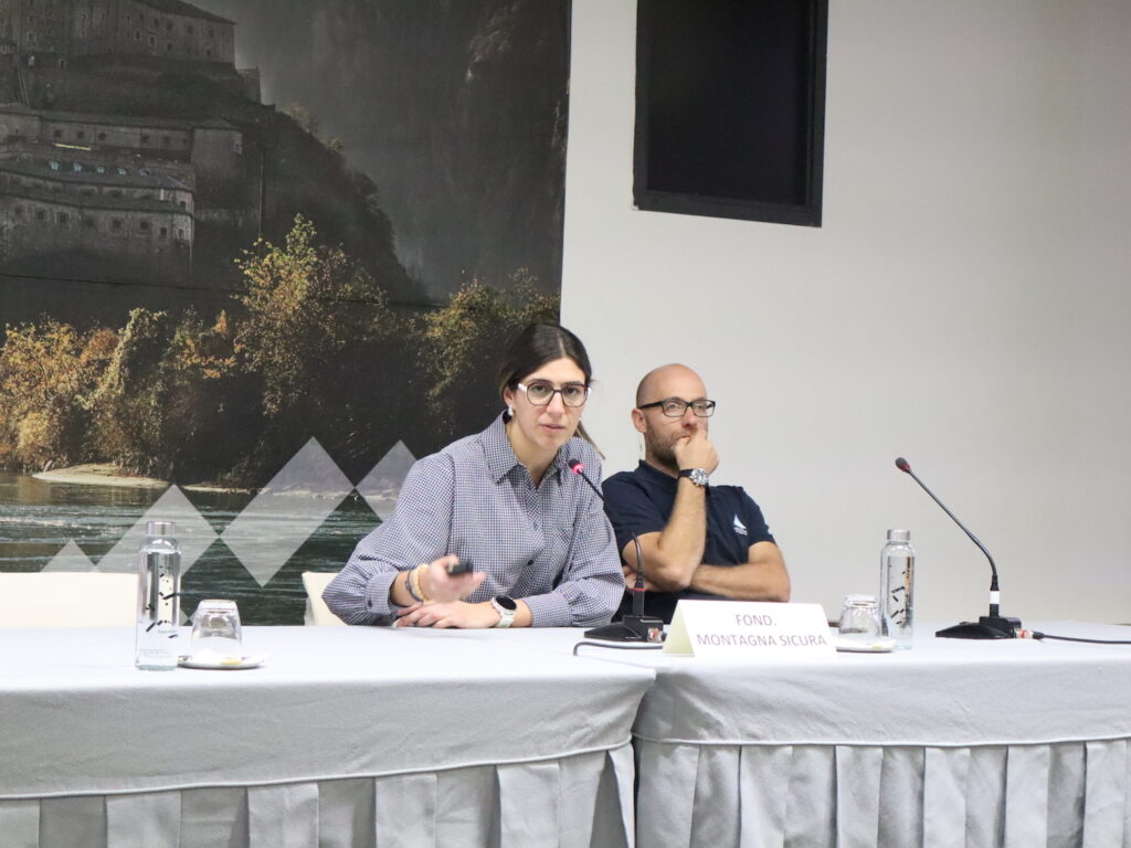 Martina Lodigiani e Fabrizio Troilo coordinatore area ricerca di Fondazione Montagna Sicura Foto Alice Dufour