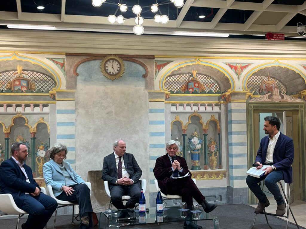 Il dibattito "La montagna al centro".