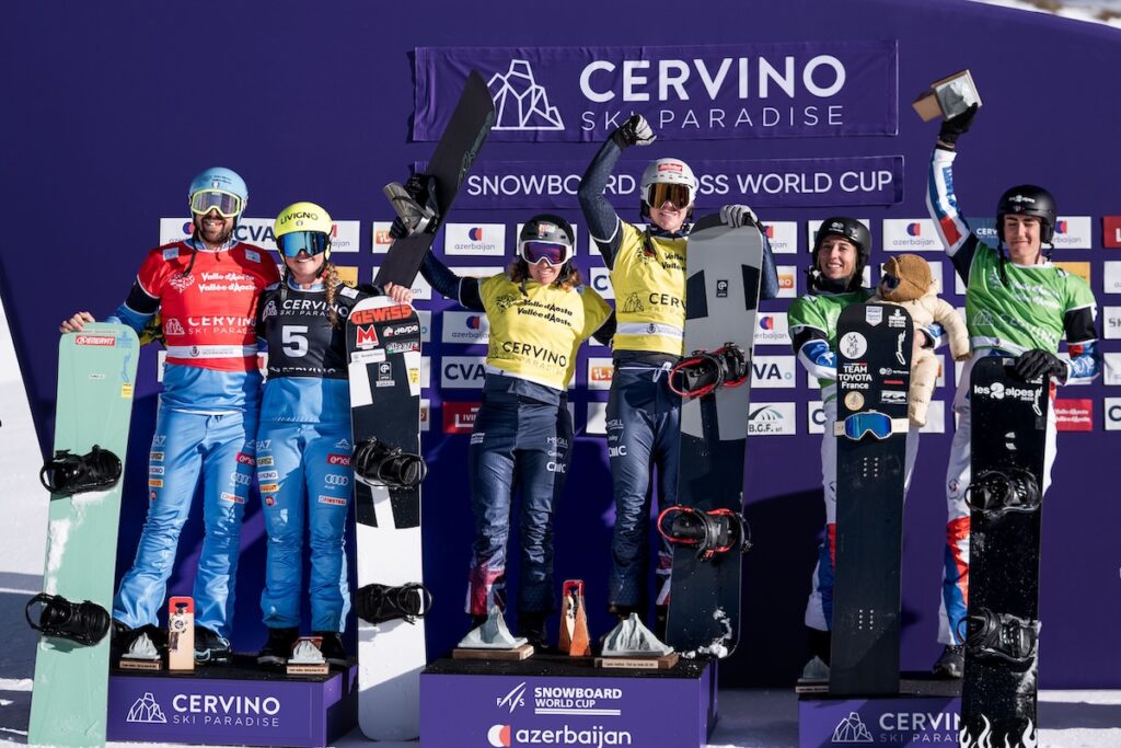 Coppa del Mondo di snowboard cross a Cervinia, il podio della gara team - Pentaphoto