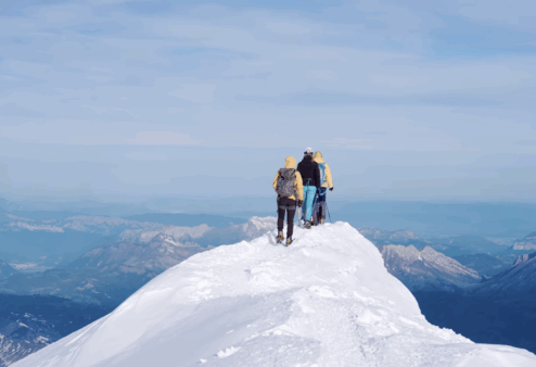Microplastiche anche sulla cima del Monte Bianco: tracce nella neve a 4.806 metri