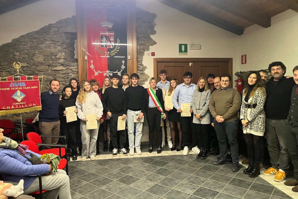 La consegna della maturità civica ai diciottenni di Montjovet