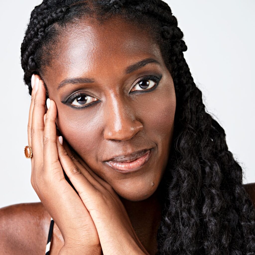 nebua ginette siani mani x