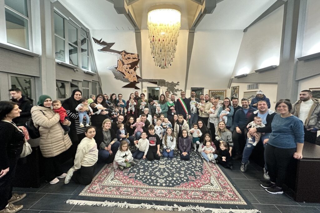 La cerimonia a Saint-Vincent per i nati nel 2025