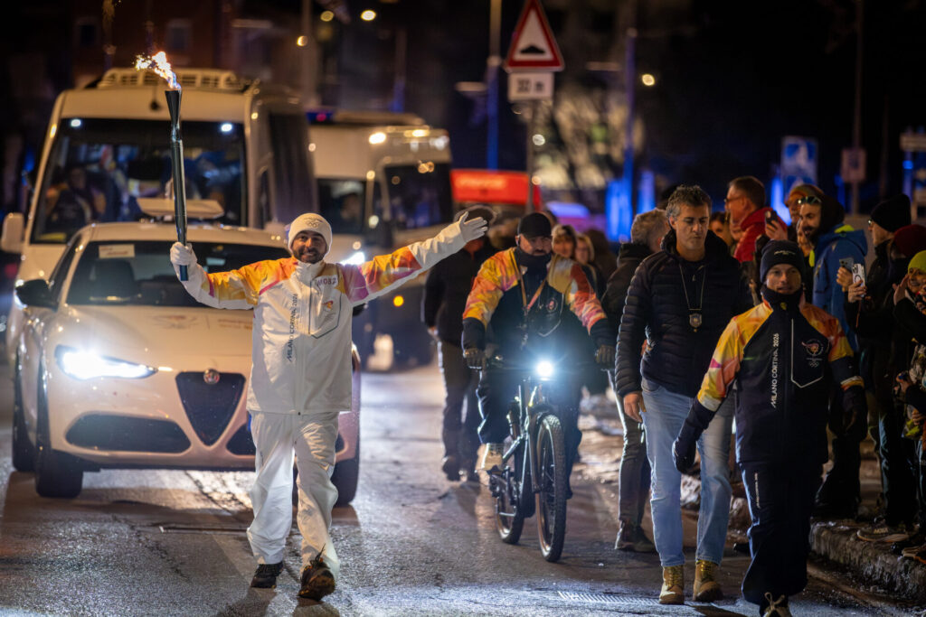 Accensione bracere olimpico Aosta