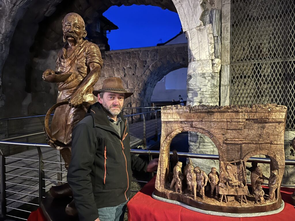 Giangiuseppe Barmasse porta il suo casaro alla Porta Praetoria