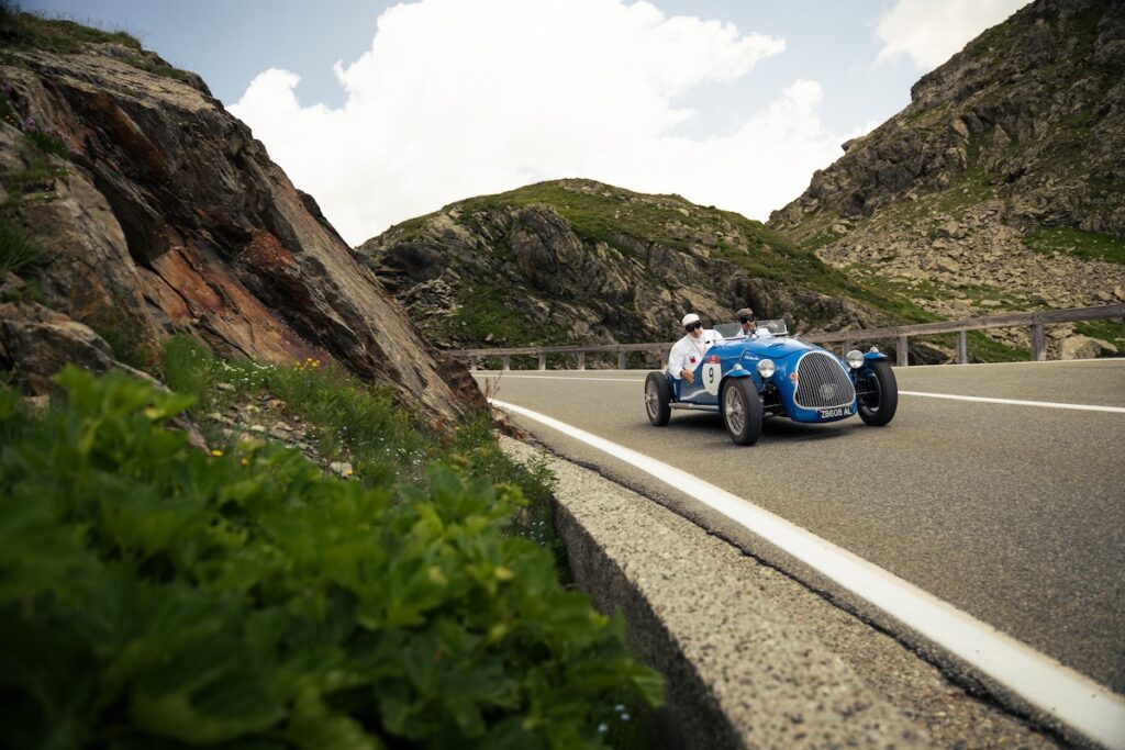 La Simca Sport del di Jonata e Mattia Costante alla Cisalpina Classic Race