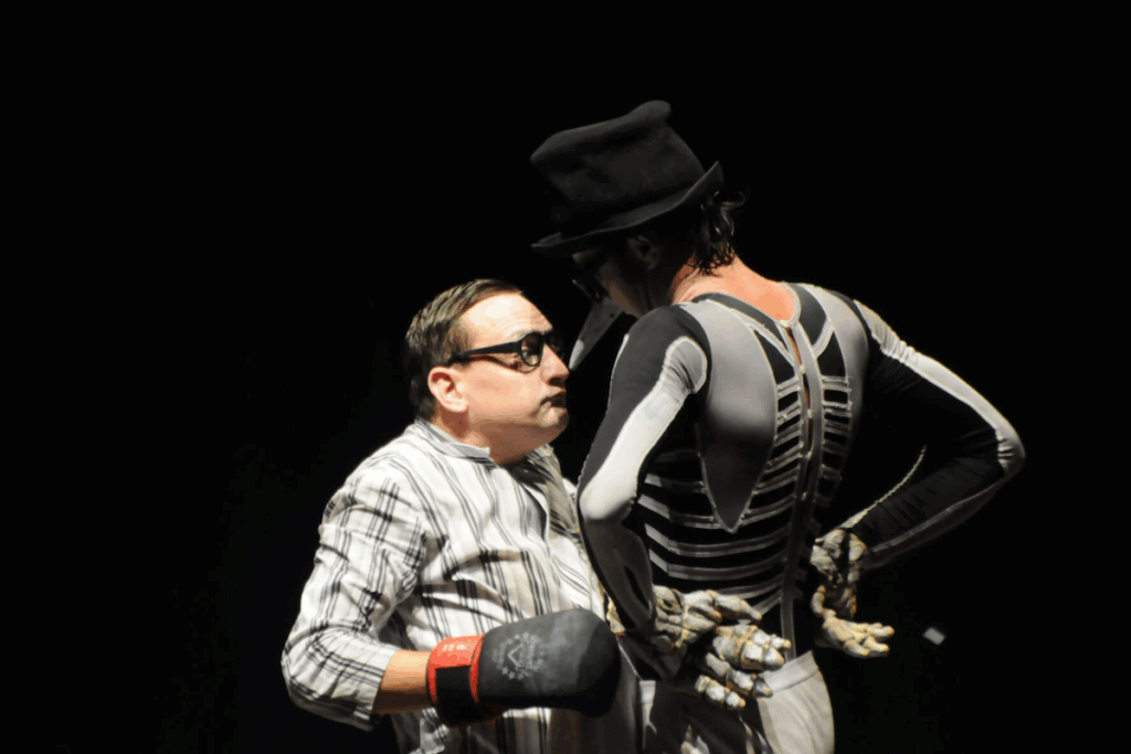 Storia di un uomo e della sua ombra della compagnia teatrale Principio Attivo - Enfanthéâtre