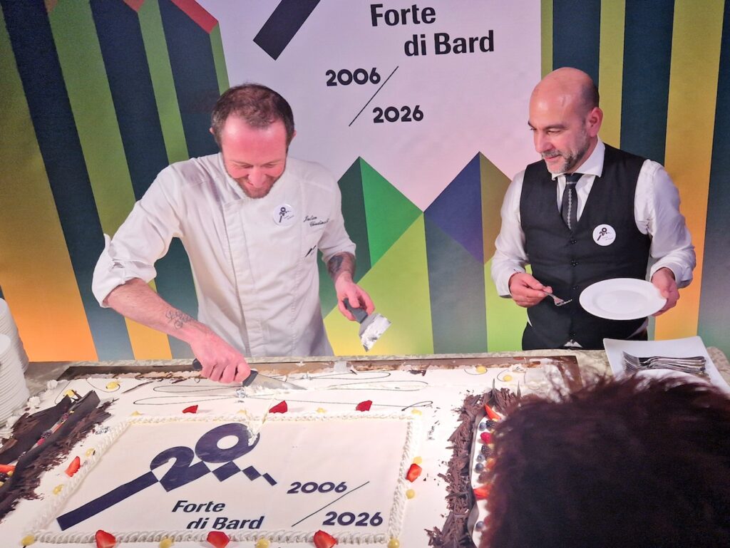 Torta in occasione del Ventennale Forte di Bard Foto Alice Dufour