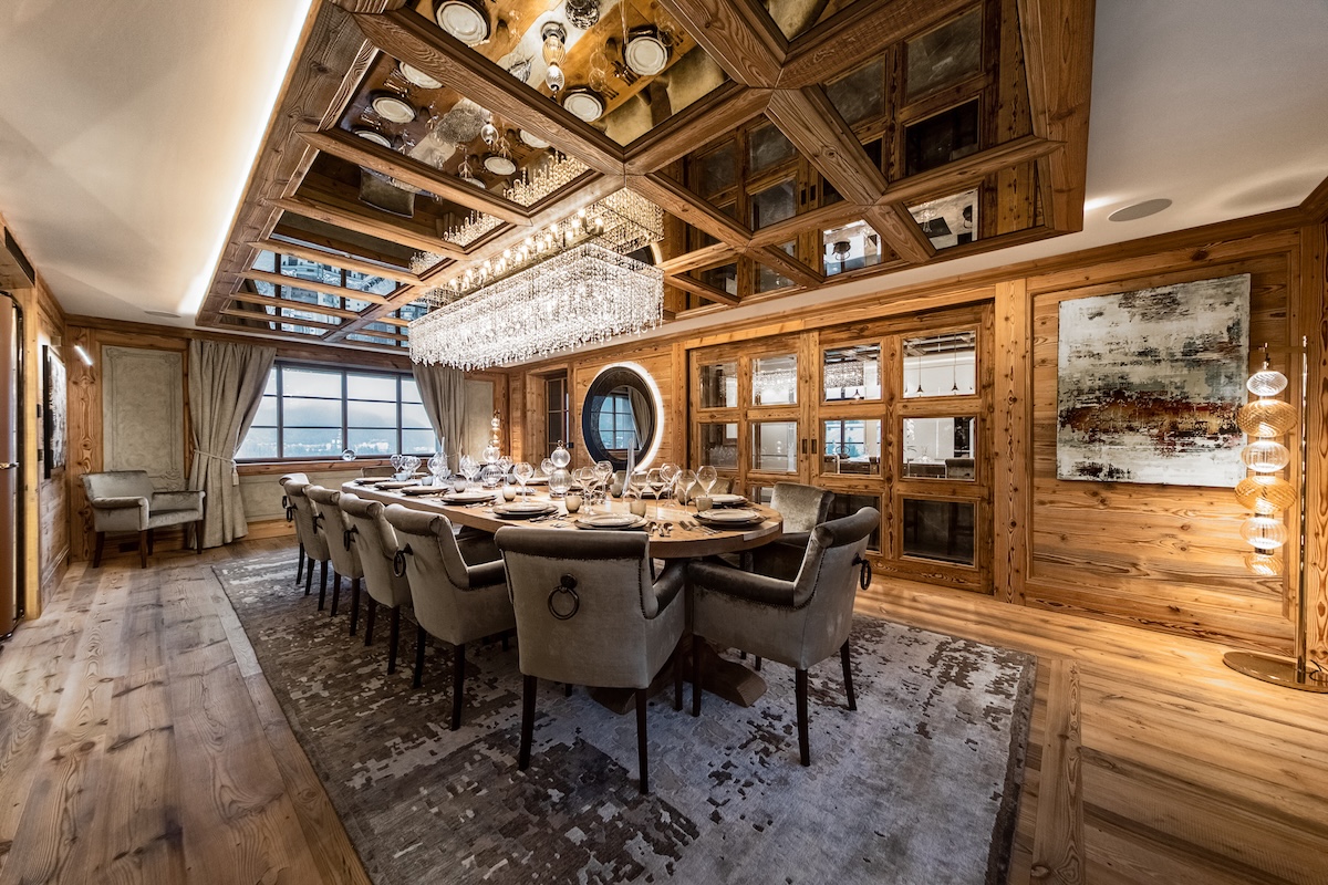 Villa Bacchini, a Cervinia. Oggi è "La Fenice del Monte Cervino"