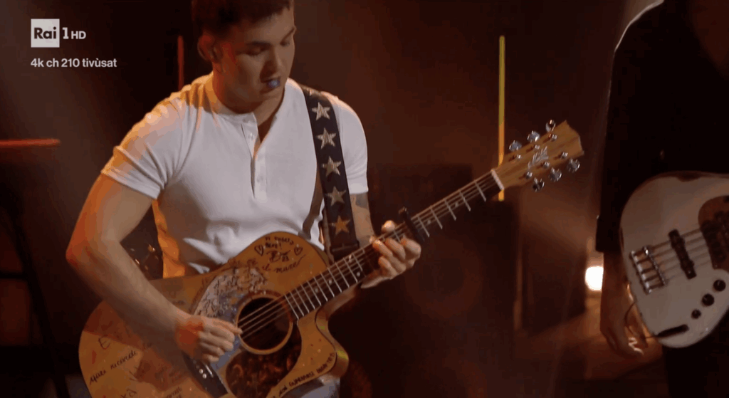 Juli sul palco di Sanremo