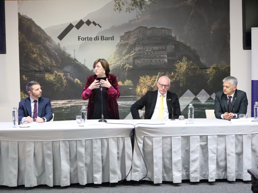 Alex Borinato, Anna Maria Poggi, Renzo Testolin e Luigi Bertschy (da sx a dx) - Presentazione Centro unico per la ricerca Foto Alice Dufour