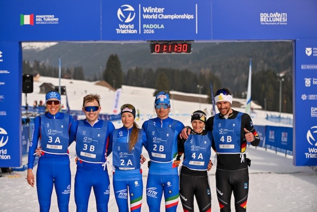 Gli ori azzurri ai Mondiali di Winter Triathlon, con Axelle Vicari e Alessandro Saravalle
