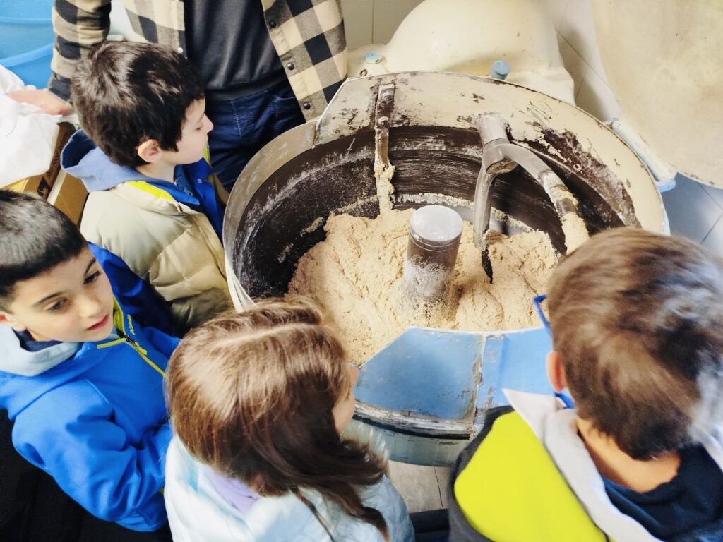 Bambini scuole Charvensod forno comunale