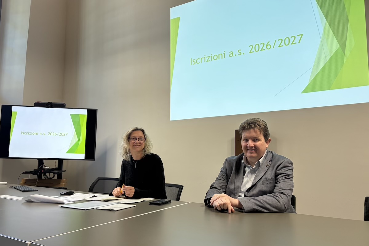 La sovrintendente agli Studi Marina Fey e l’assessore all’Istruzione Erik Lavevaz 