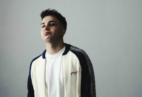 Da Fabio Concato a Elisa ed Emma: Juli annuncia le collaborazioni del suo primo album