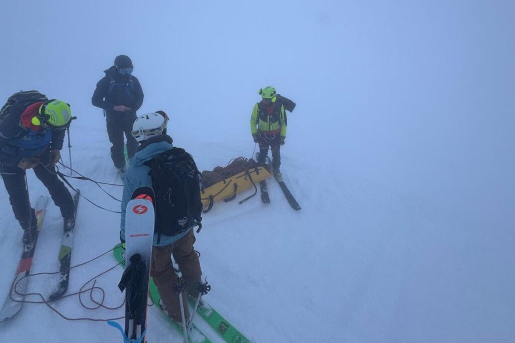 L'intervento della squadra del Soccorso alpino valdostano alla Becca di Nana