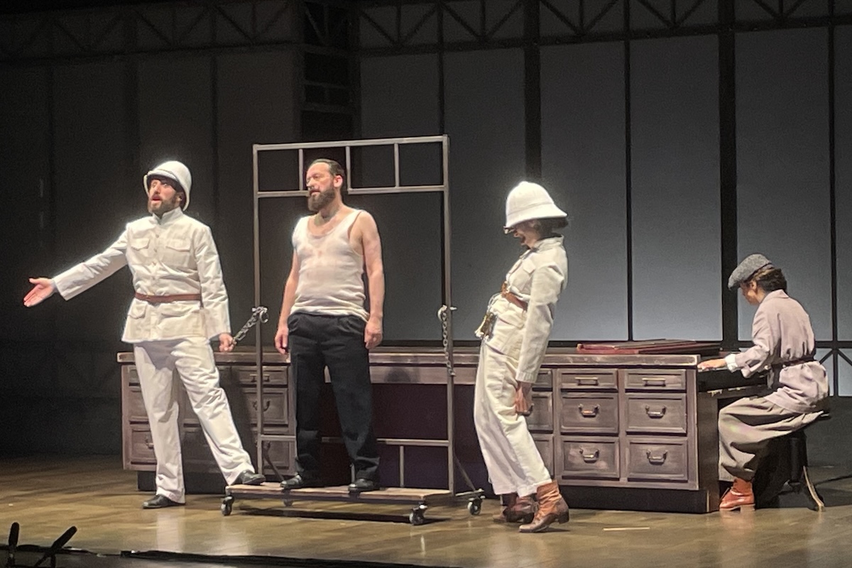 Les Téméraires - Teatro