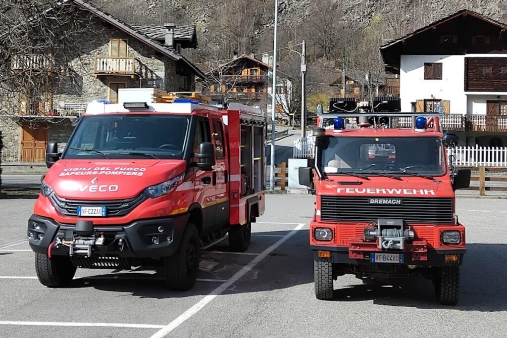 Il nuovo automezzo polisoccorso 4x4 e un modello vecchio