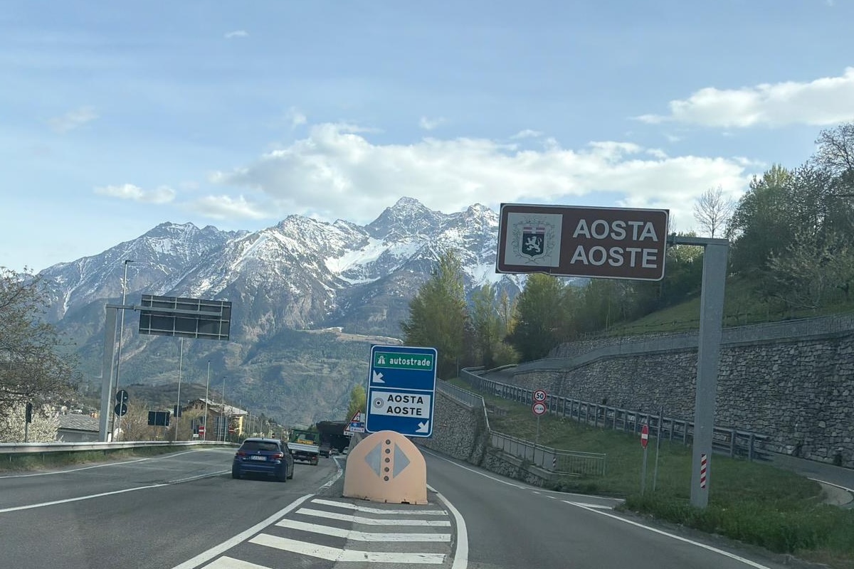 L'aggancio tra A5 e statale 27
