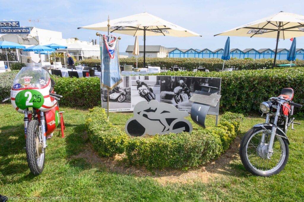 Il monumento ad Angelo Bergamonti a Riccione