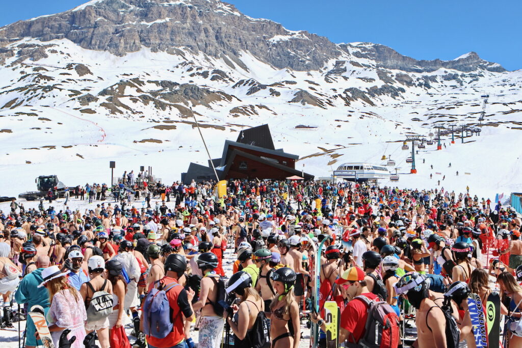 Discesa in costume Cervinia