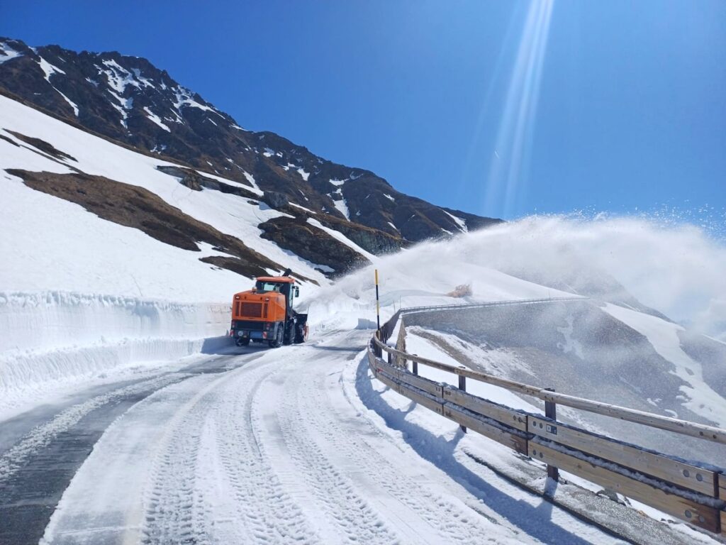 Anas sgombero neve SS colle Gran San Bernardo III copia