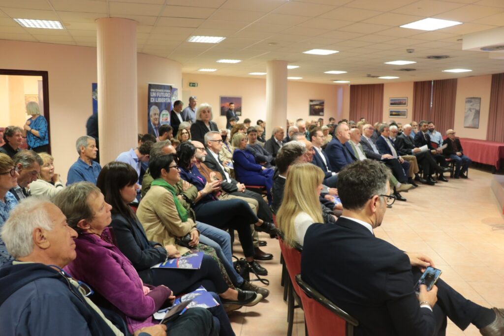 Congresso regionale Forza Italia Valle d Aosta () rid