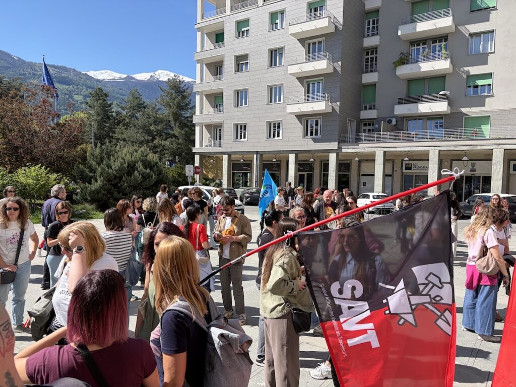 Lo sciopero dei lavoratori della Società di Servizi dei servizi socio sanitari assistenziali