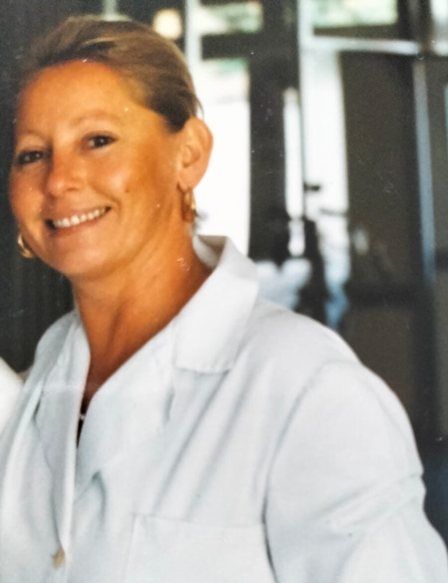 Lucia Pellissier at ()