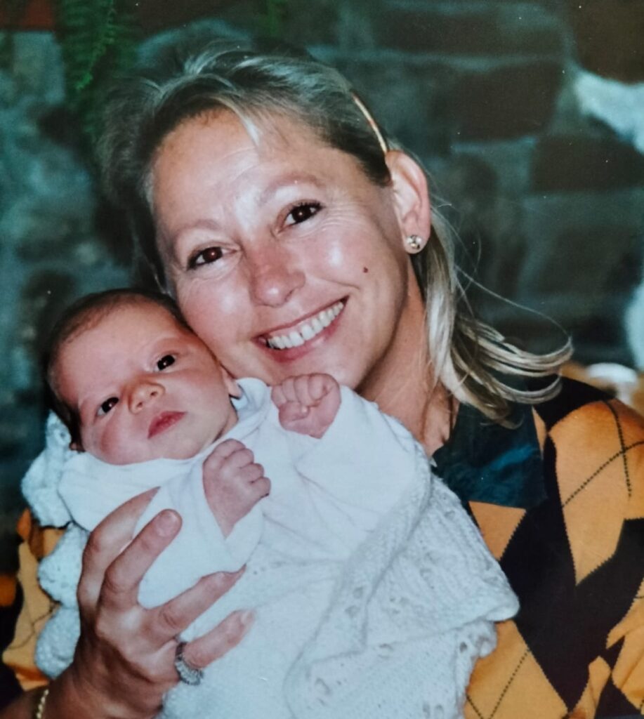 Lucia Pellissier at ()