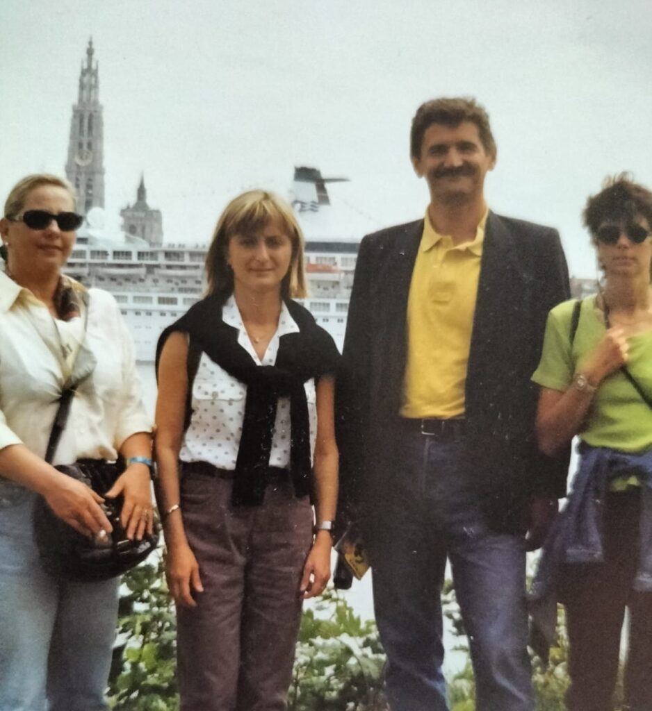 Lucia Pellissier at ()