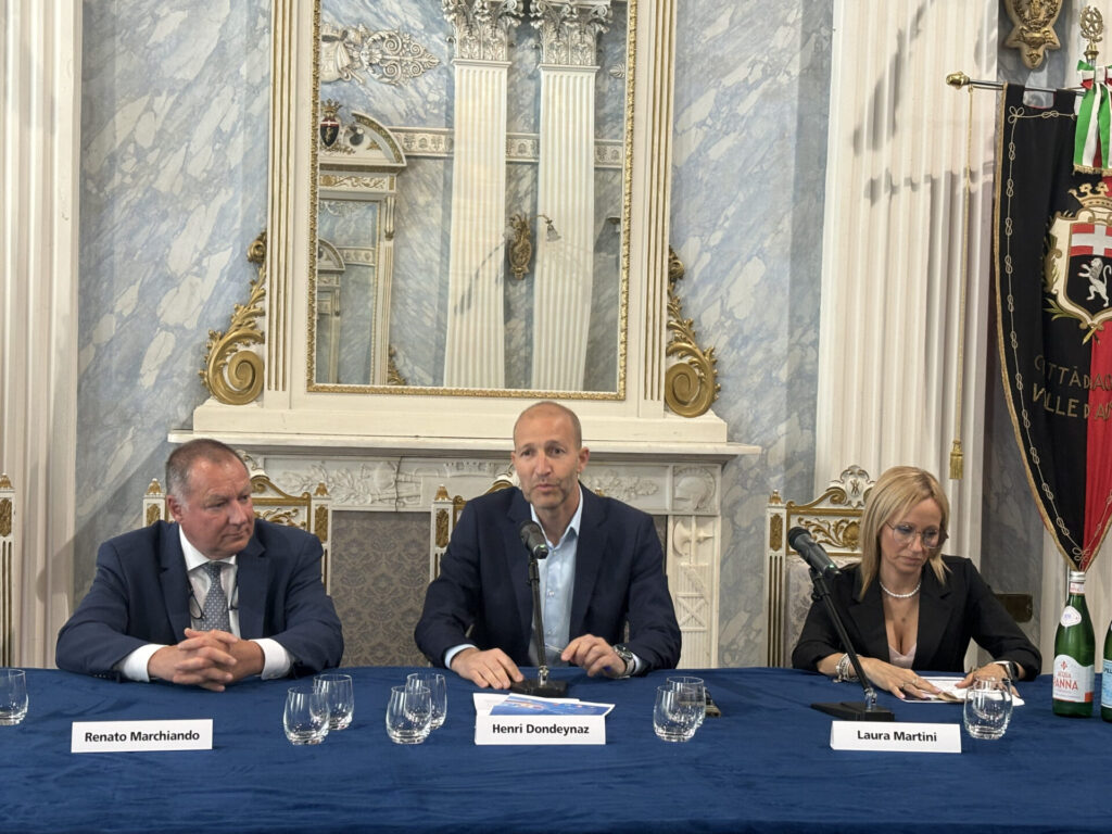 Marchiando Dondeynaz Martini