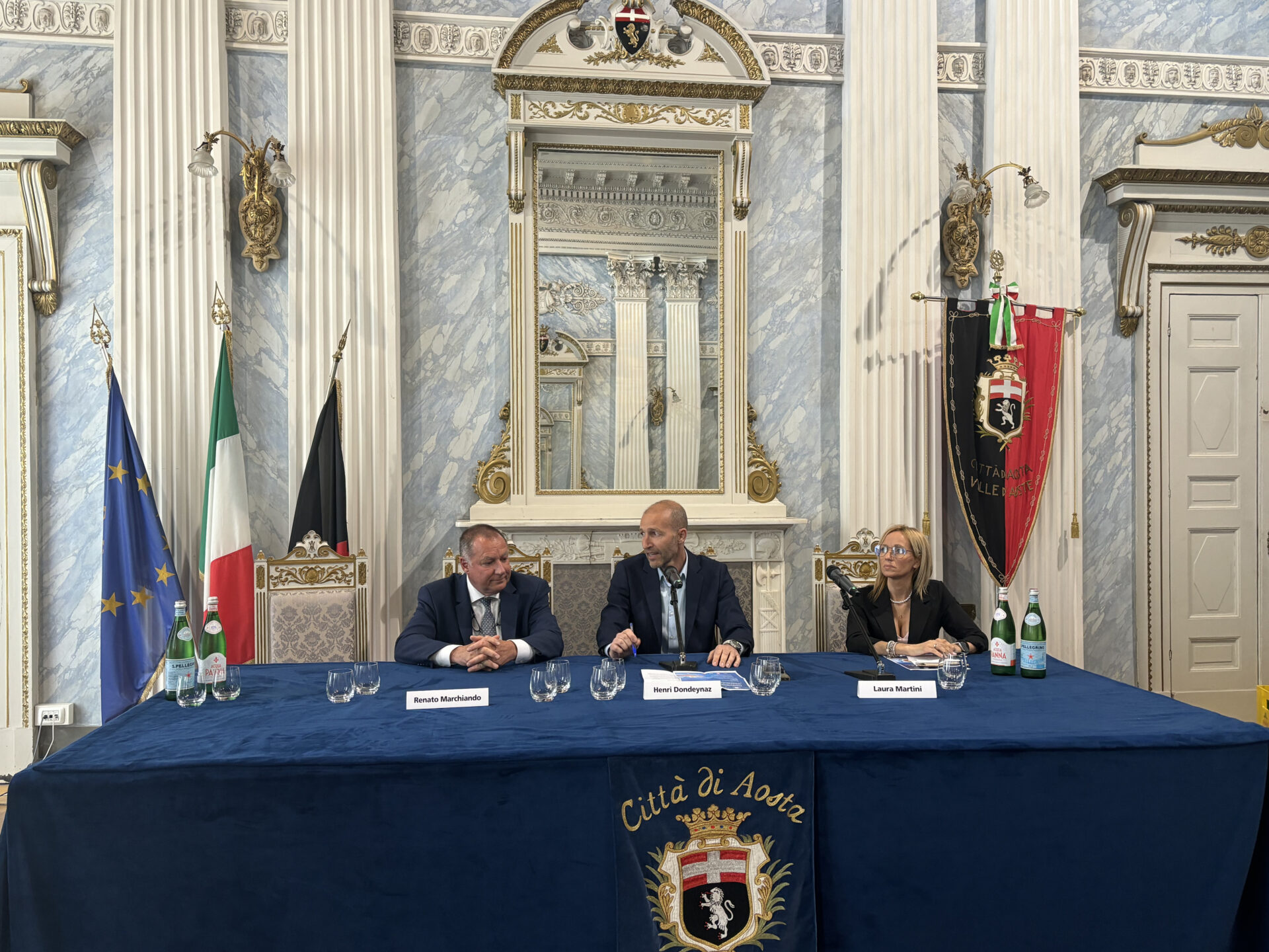 Marchiando Dondeynaz Martini