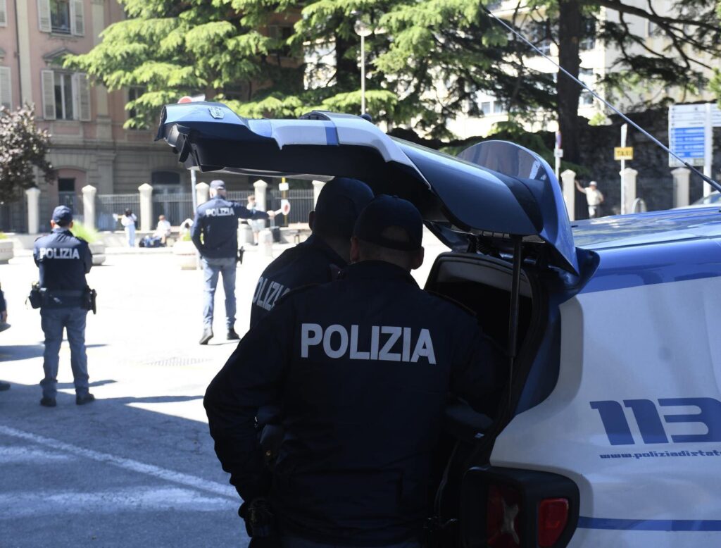 Polizia controlli