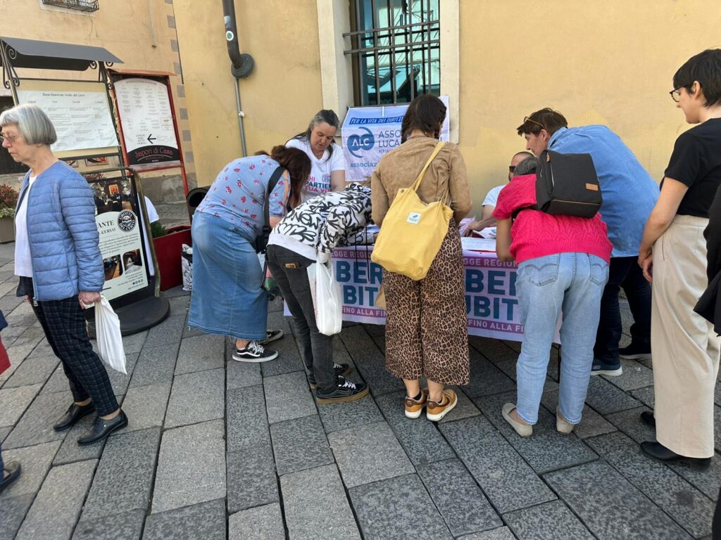 Raccolta firme Fine vita