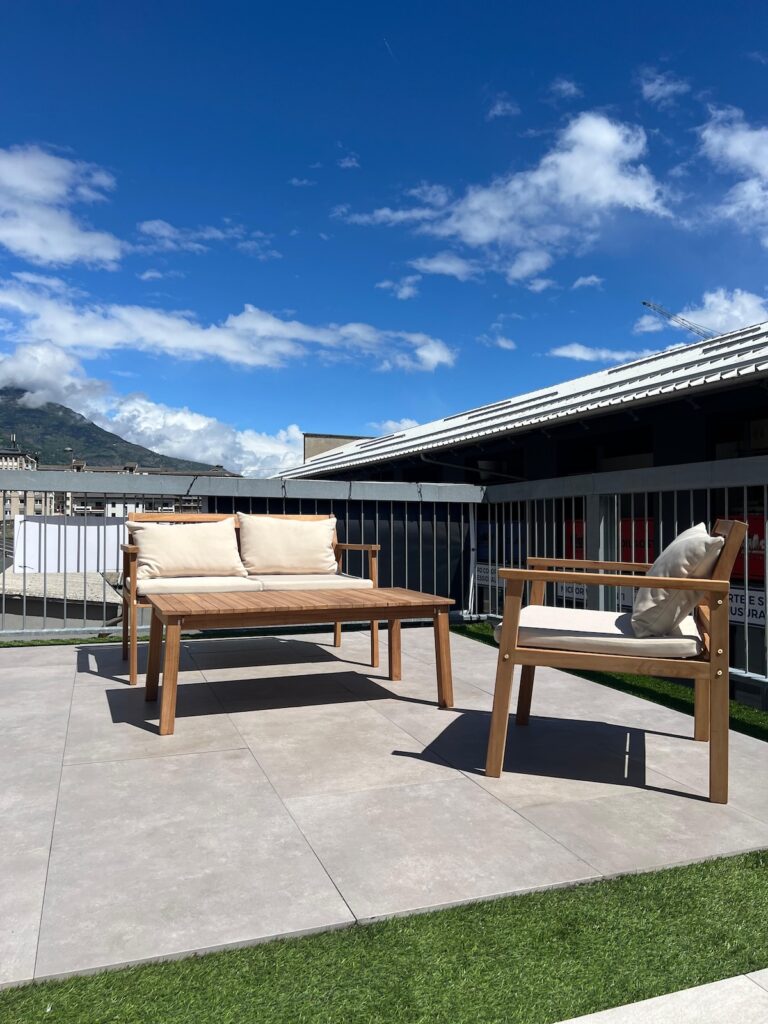Expo Garden, Edilaosta