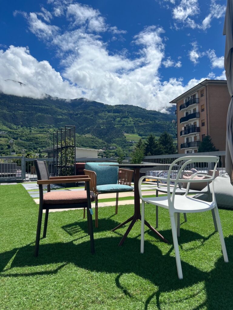 Expo Garden, Edilaosta