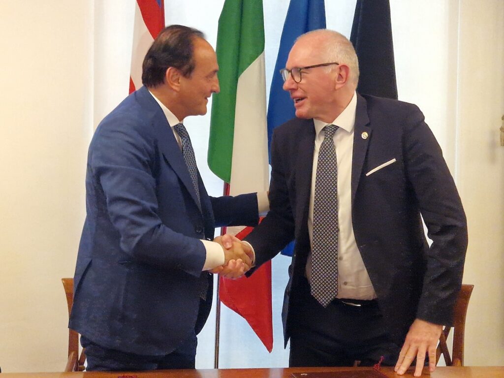 Alberto Cirio Presidente Regione Piemonte e Renzo Testolin Presidente Regione VdA foto Alice Dufour